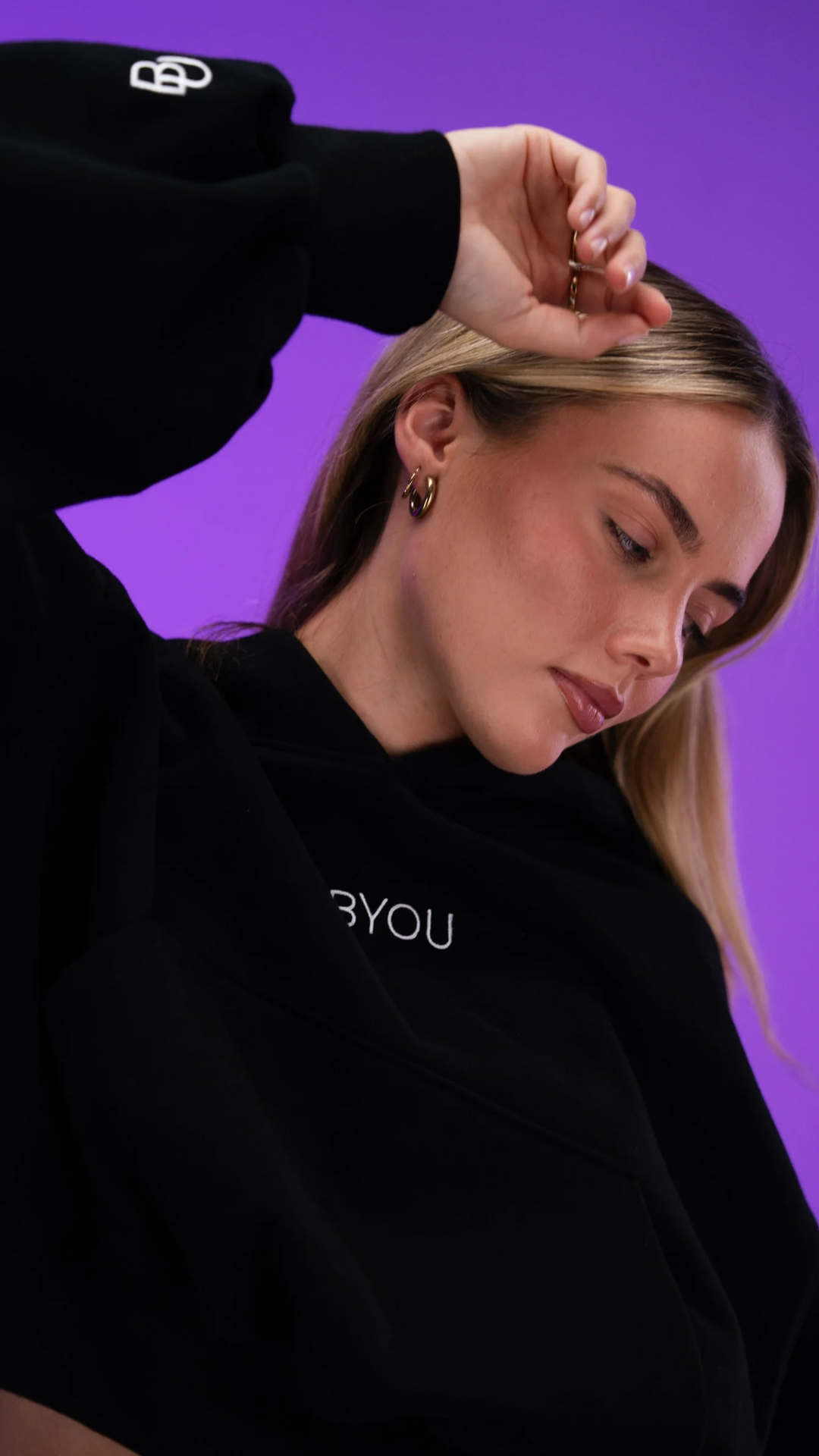 BYOU® Casa - Crop Hoodie - Midnight