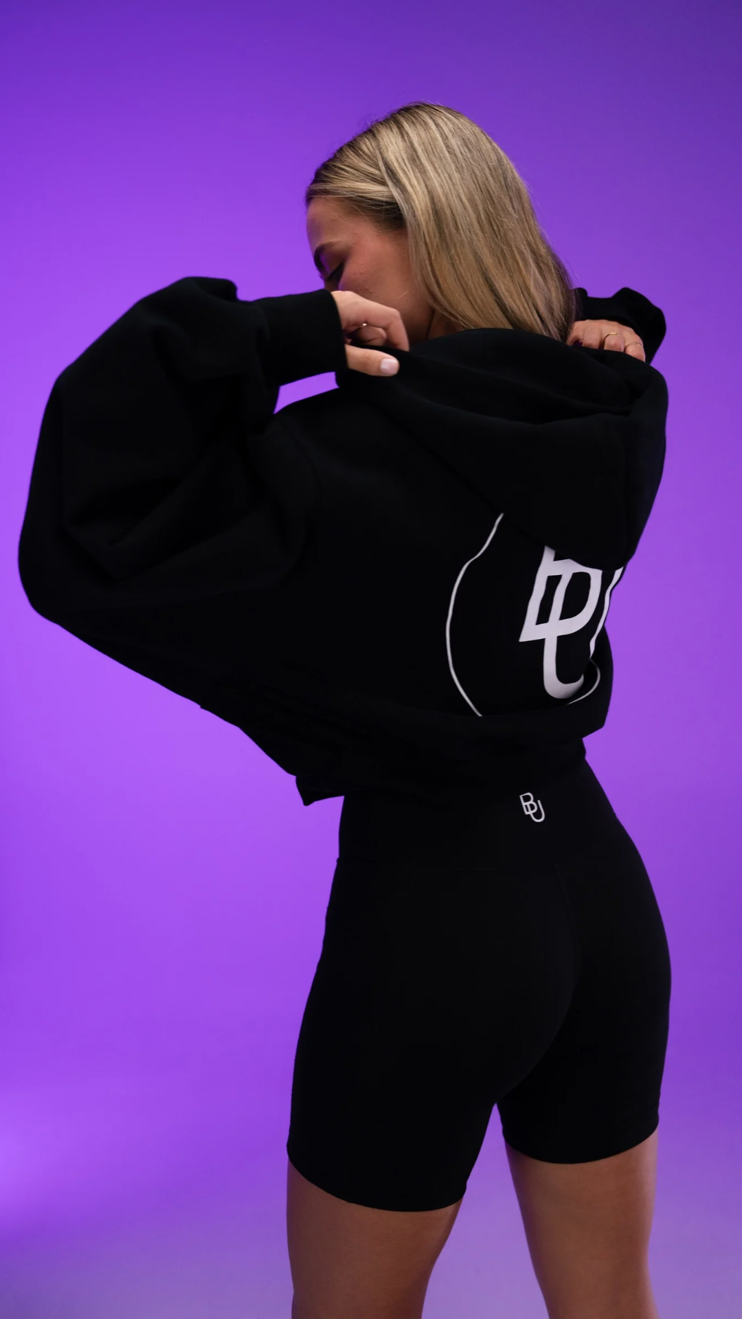 BYOU® Casa - Crop Hoodie - Midnight