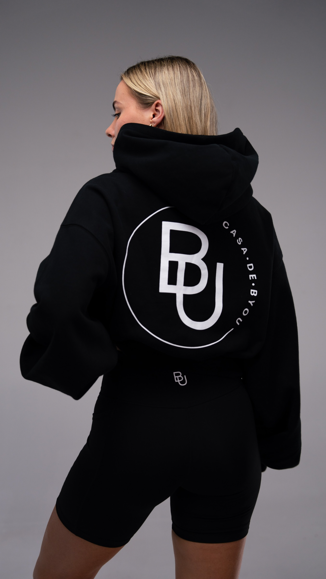 BYOU® Casa - Crop Hoodie - Midnight