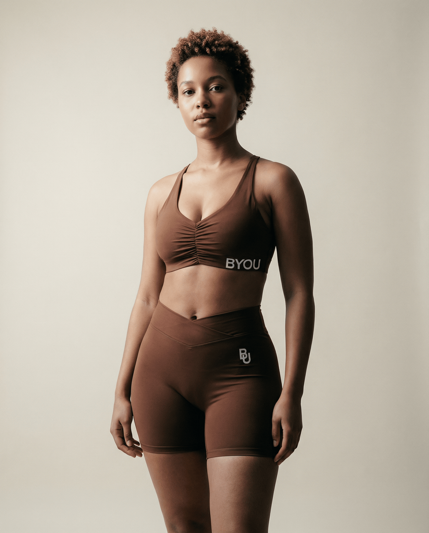 BYOU® - V Front Scrunch Seamless shorts - Chocolate